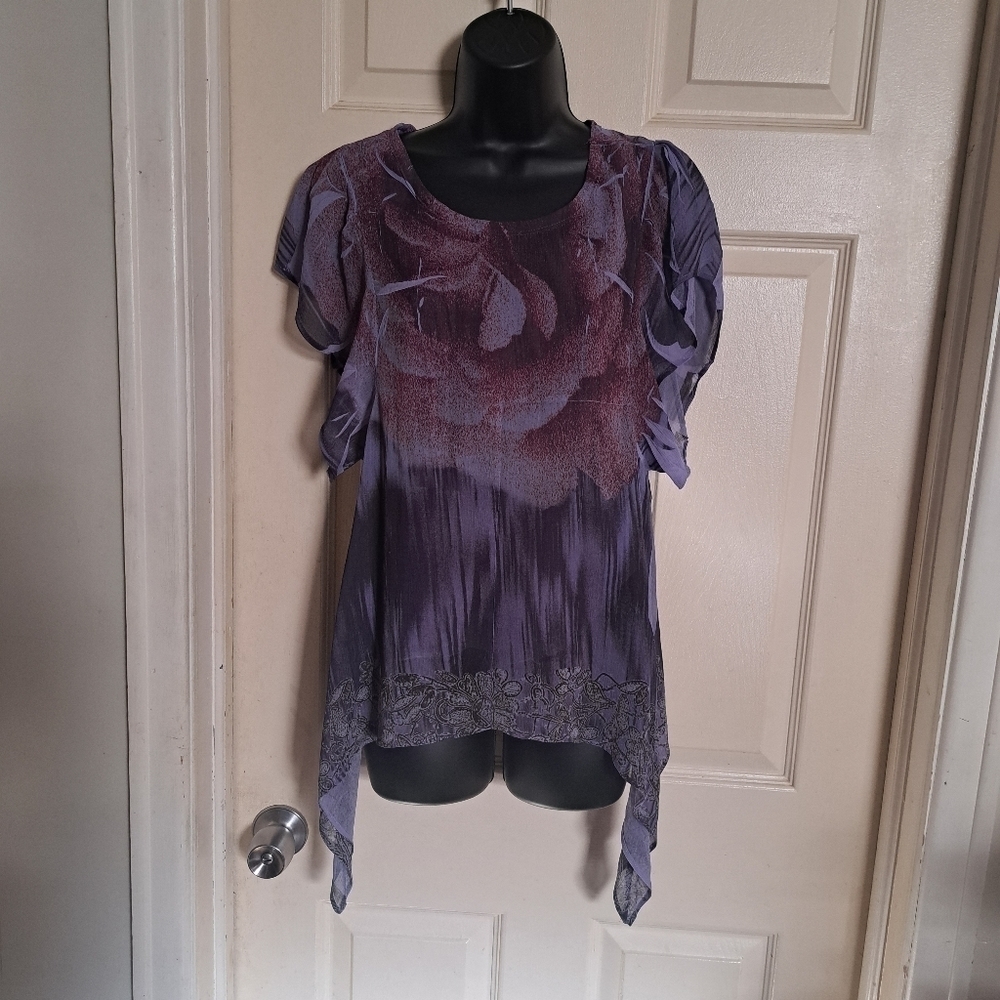 One world blouse size small